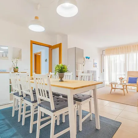Beautiful In La Rapita With Kitchen * Sant Carles De La Rapita